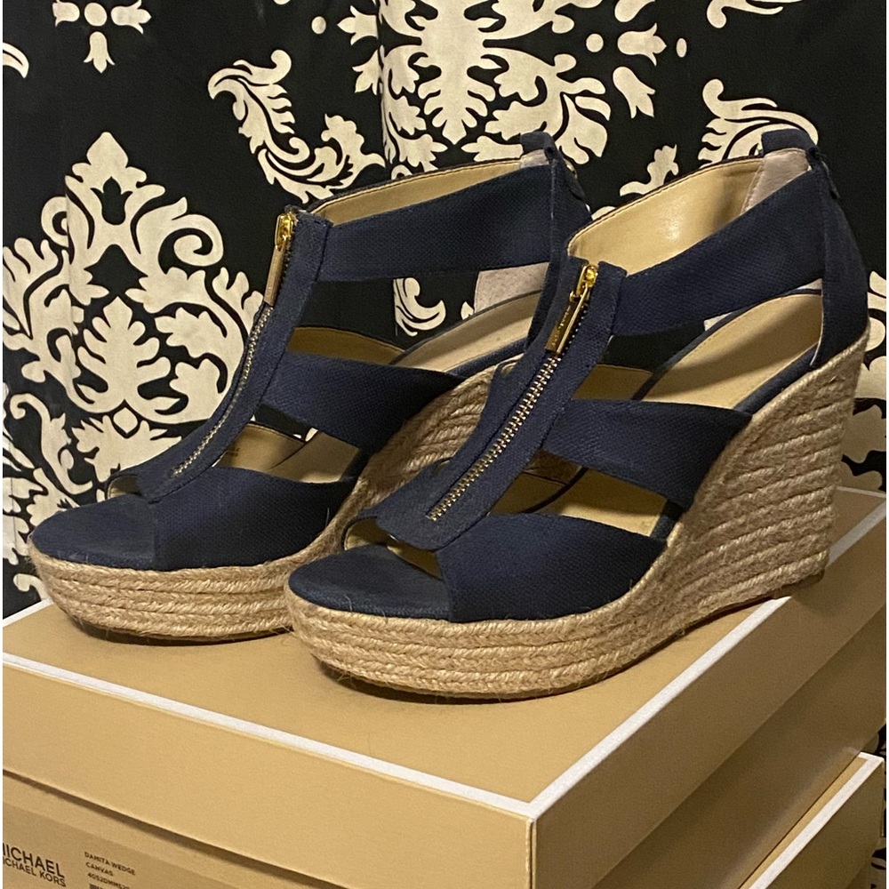 Authentic MK Damita Wedge in Navy